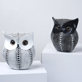 Load image into Gallery viewer, Spotted owl ornament - MinimalVue